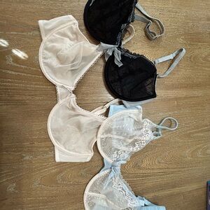 3 Simply Vera By Vera Wang Lace Underwire Bras Size 38D